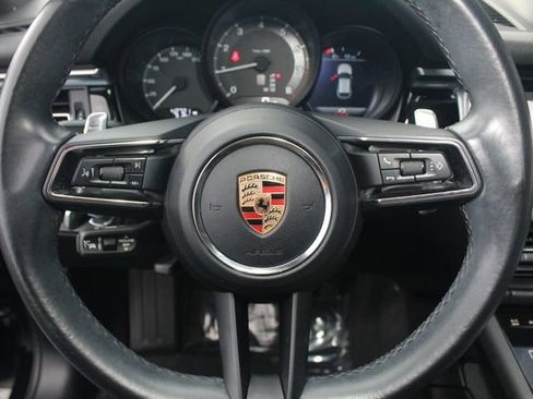 Used 2023 Porsche Macan Turbo image 19