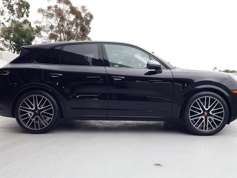 New 2026 Porsche Cayenne image 8