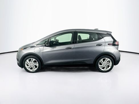 Used 2023 Chevrolet Bolt LT FWD image 4