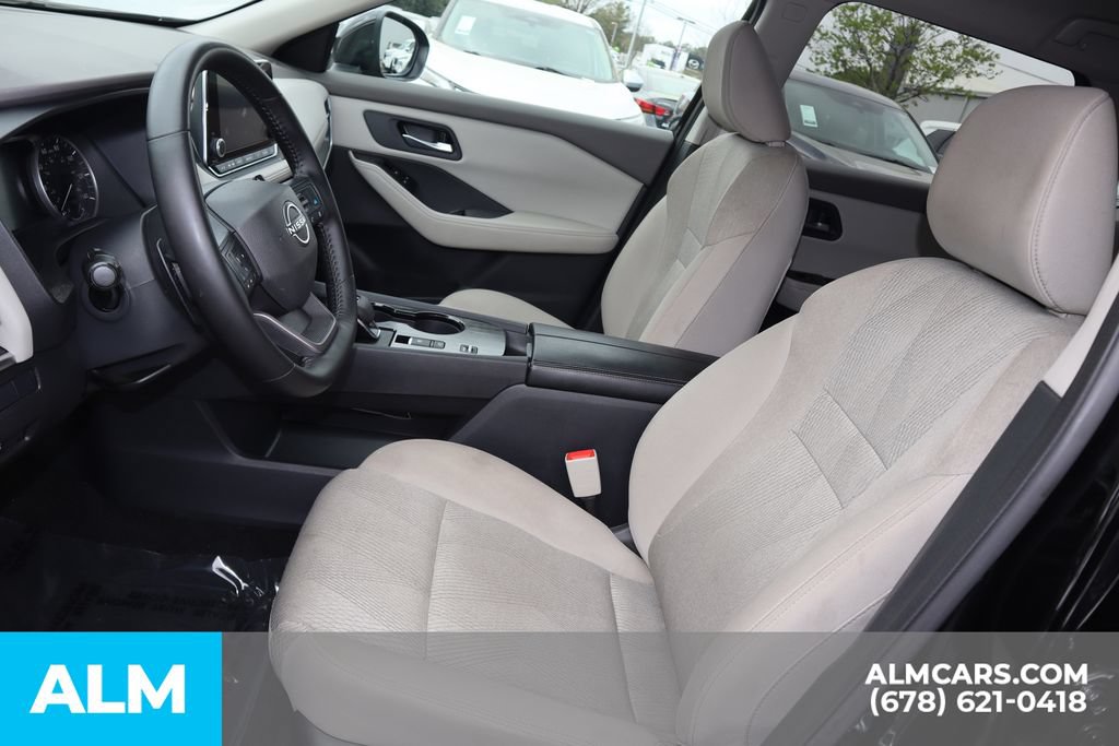Used 2025 Nissan Rogue SV FWD image 10