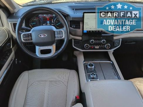 Used 2024 Ford Expedition Limited image 4