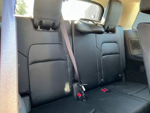 Used 2023 Nissan Pathfinder Platinum w/ Cargo Package image 31