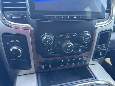 Used 2017 RAM 3500 Laramie image 16