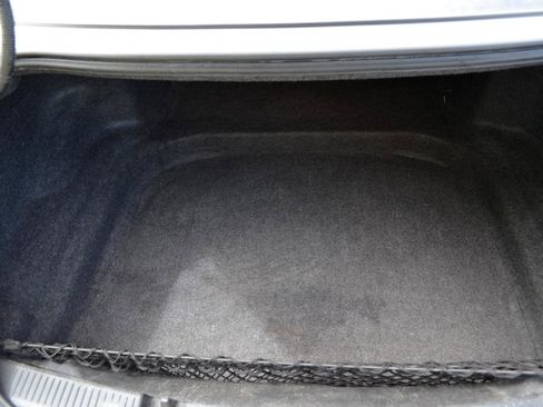 Used 2010 Ford Taurus Limited AWD/4WD image 8
