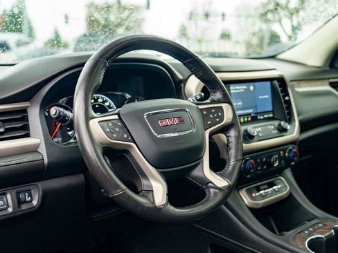 Used 2020 GMC Acadia Denali w/ Trailering Package AWD/4WD image 14