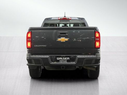 Used 2016 Chevrolet Colorado Z71 AWD/4WD image 4