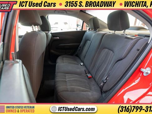 Used 2017 Chevrolet Sonic LT FWD image 20
