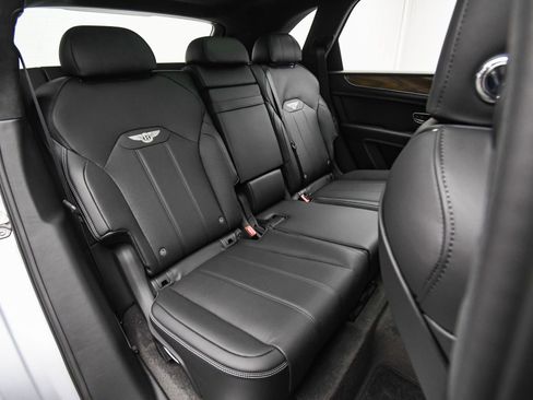 New 2025 Bentley Bentayga image 46