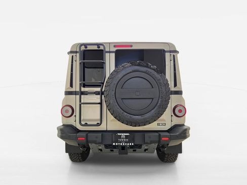 Used 2024 INEOS Grenadier AWD/4WD image 10