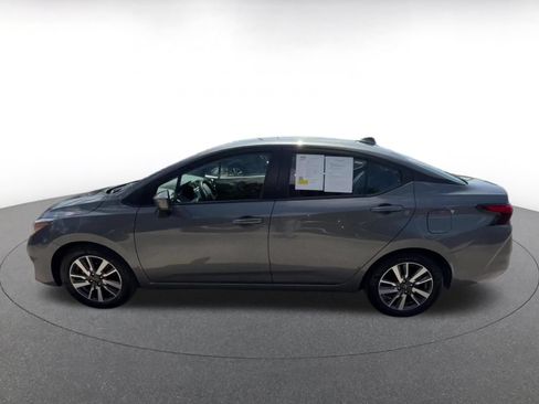 Used 2025 Nissan Versa SV FWD image 9