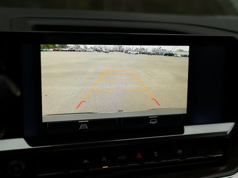 Used 2023 Chevrolet Silverado 1500 LT image 16