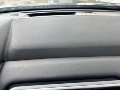 Used 2025 Nissan Rogue SV FWD image 17