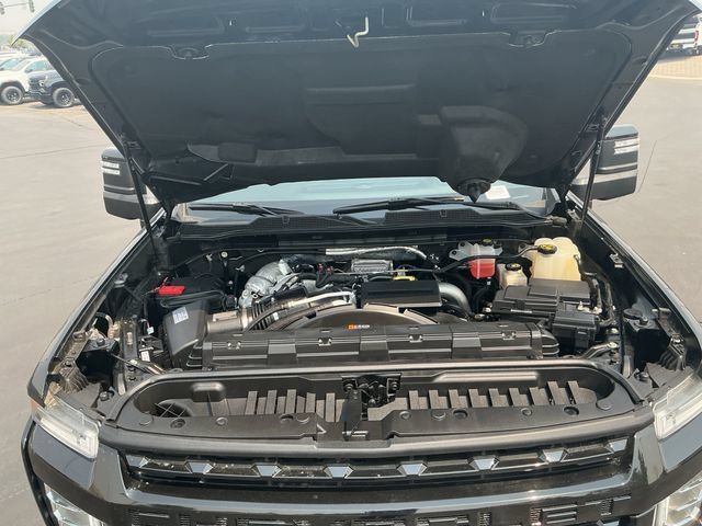 Used 2021 Chevrolet Silverado 3500 LTZ w/ LTZ Plus Package AWD/4WD image 23