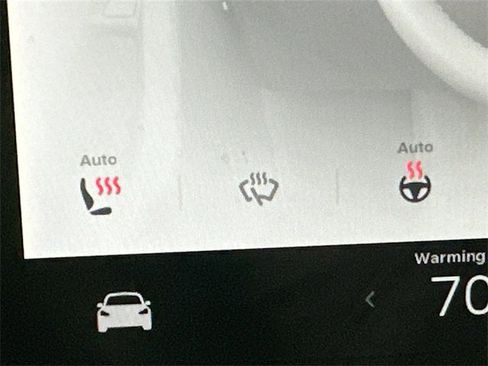 Used 2023 Tesla Model 3 Performance image 16