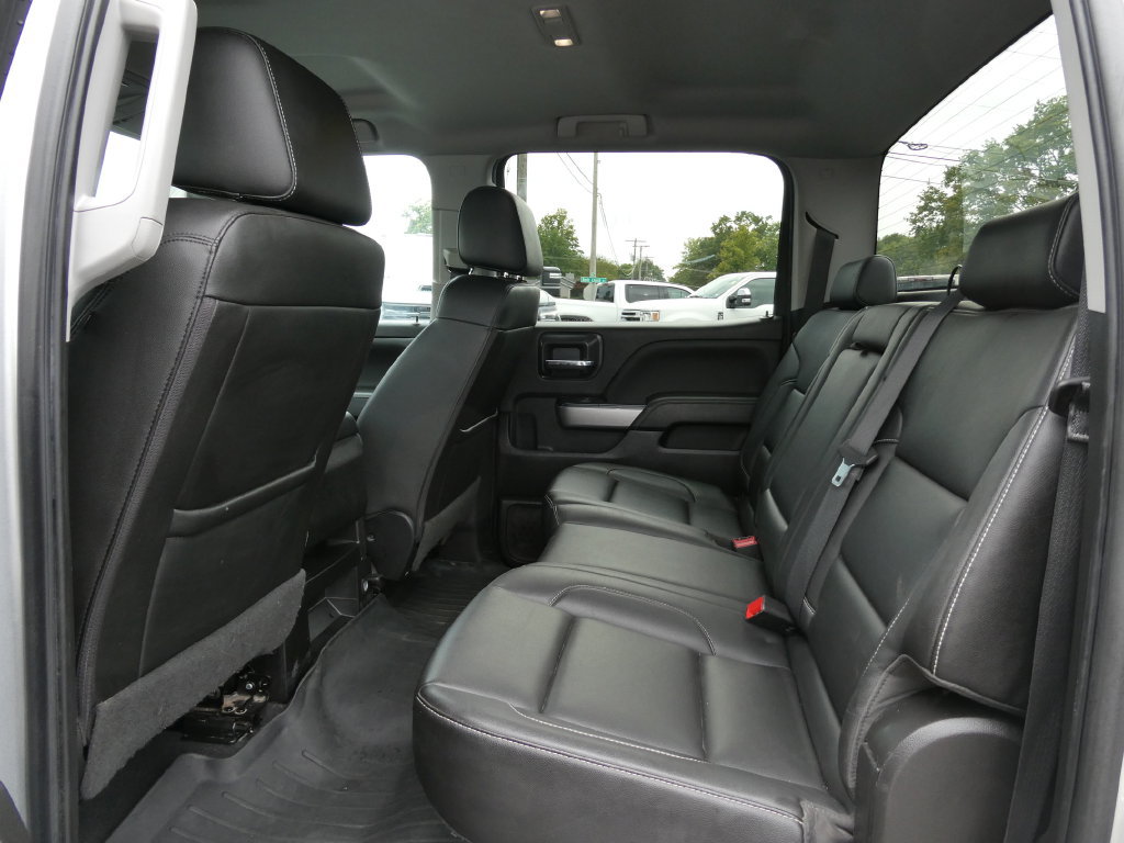 Used 2018 Chevrolet Silverado 1500 LT w/ All Star Edition AWD/4WD image 17