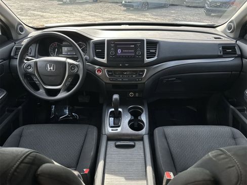 Used 2019 Honda Ridgeline Sport image 10