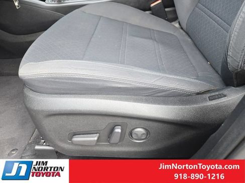 Used 2019 Kia Sorento AWD V6 image 24
