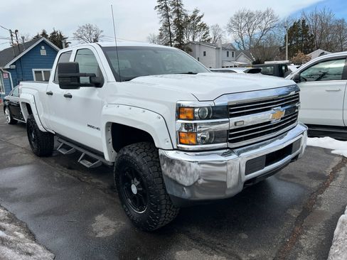 Used 2018 Chevrolet Silverado 2500 W/T w/ WT Convenience Package image 6