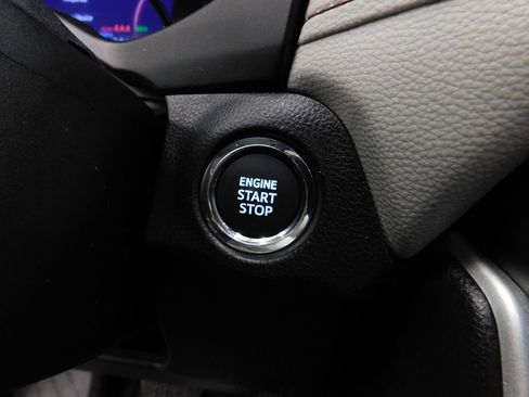 Used 2023 Toyota RAV4 XLE Premium image 19