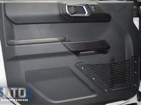 Used 2025 Ford Bronco Outer Banks image 44