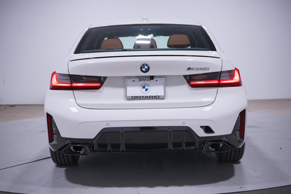 New 2026 BMW M340i w/ Shadowloine Package RWD image 5
