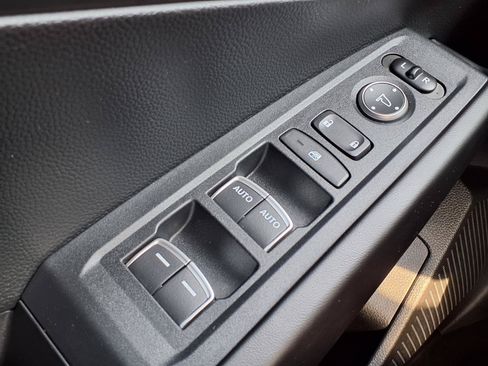 Certified 2023 Honda Accord LX image 9