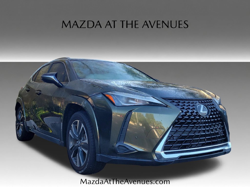 Used 2022 Lexus UX 200 w/ Premium Package FWD image 23
