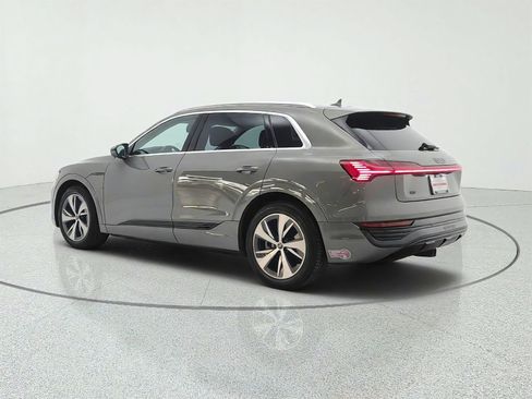 Used 2024 Audi Q8 e-tron Premium Plus w/ Premium Plus Package AWD/4WD image 7