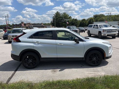 Used 2024 Mitsubishi Eclipse Cross AWD image 6