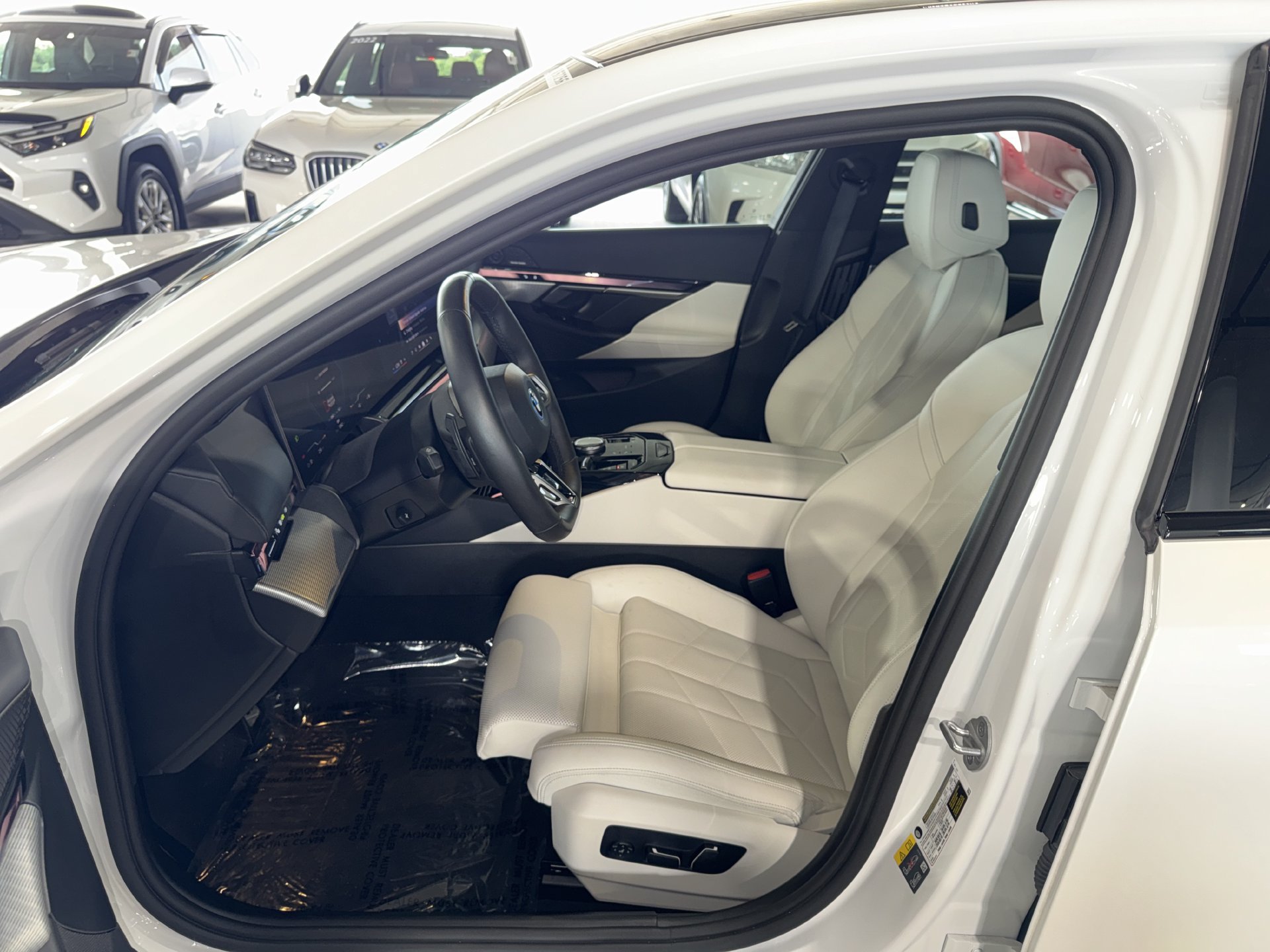 Used 2026 BMW i5 eDrive40 RWD image 17
