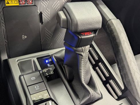 New 2025 Toyota 4Runner 4WD image 14