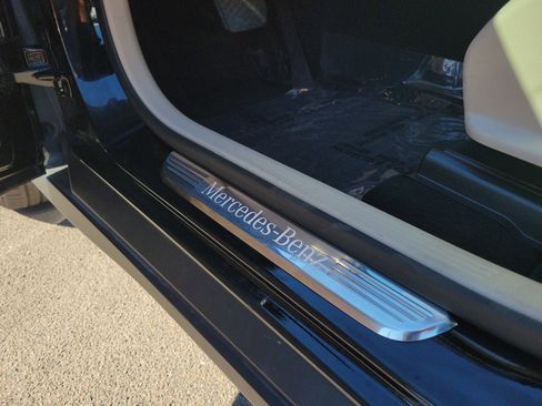 Certified 2020 Mercedes-Benz GLC 300 4MATIC image 34