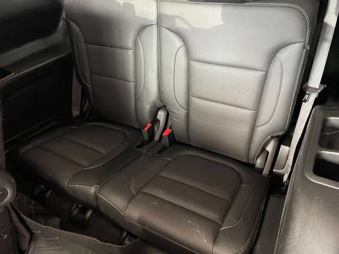 Used 2018 GMC Acadia SLT image 23