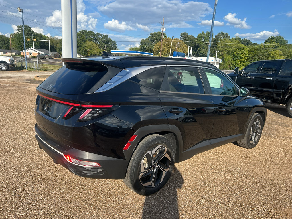 Used 2022 Hyundai Tucson SEL w/ Convenience + Premium Package FWD image 4