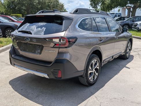 Used 2022 Subaru Outback Limited w/ Popular Package #2 AWD/4WD image 4