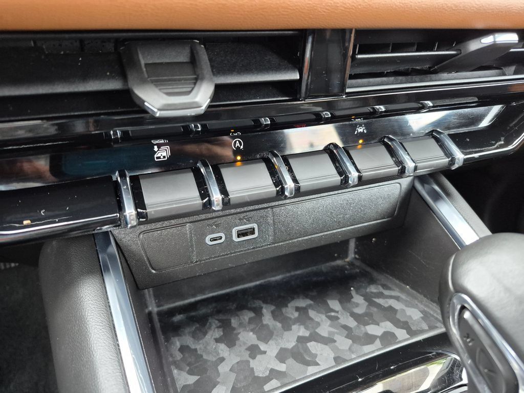 Used 2023 GMC Canyon AT4 AWD/4WD image 32