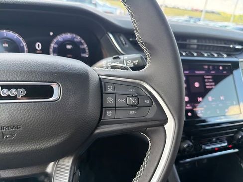 New 2026 Jeep Grand Cherokee Laredo AWD/4WD image 15