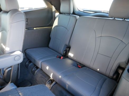 Used 2023 Buick Enclave Essence image 36