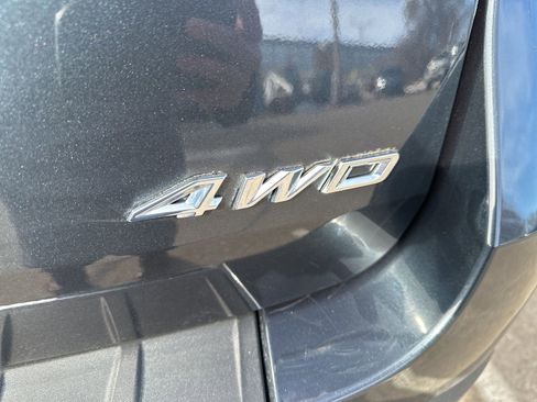 Used 2022 Ford Explorer Limited w/ Equipment Group 301A image 11