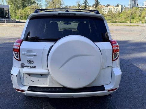 Used 2012 Toyota RAV4 4WD w/ Value Pkg image 10