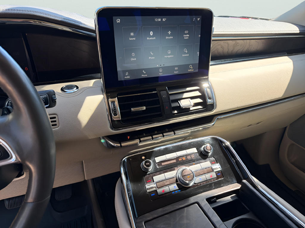 Used 2020 Lincoln Navigator Reserve w/ Equipment Group 208A Reserve AWD/4WD image 24