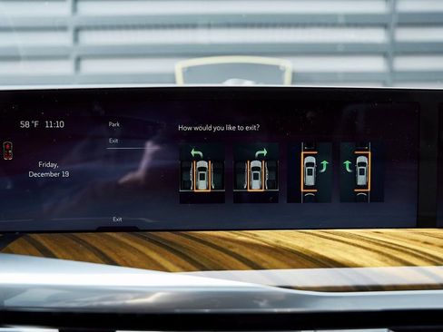 Used 2026 Cadillac Escalade Platinum Sport w/ LPO, Floor Liner Package image 85