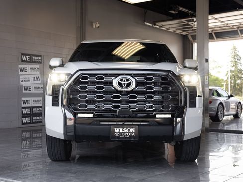 Used 2025 Toyota Tundra Platinum AWD/4WD image 3