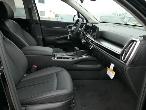 New 2026 Kia Sorento S FWD image 25