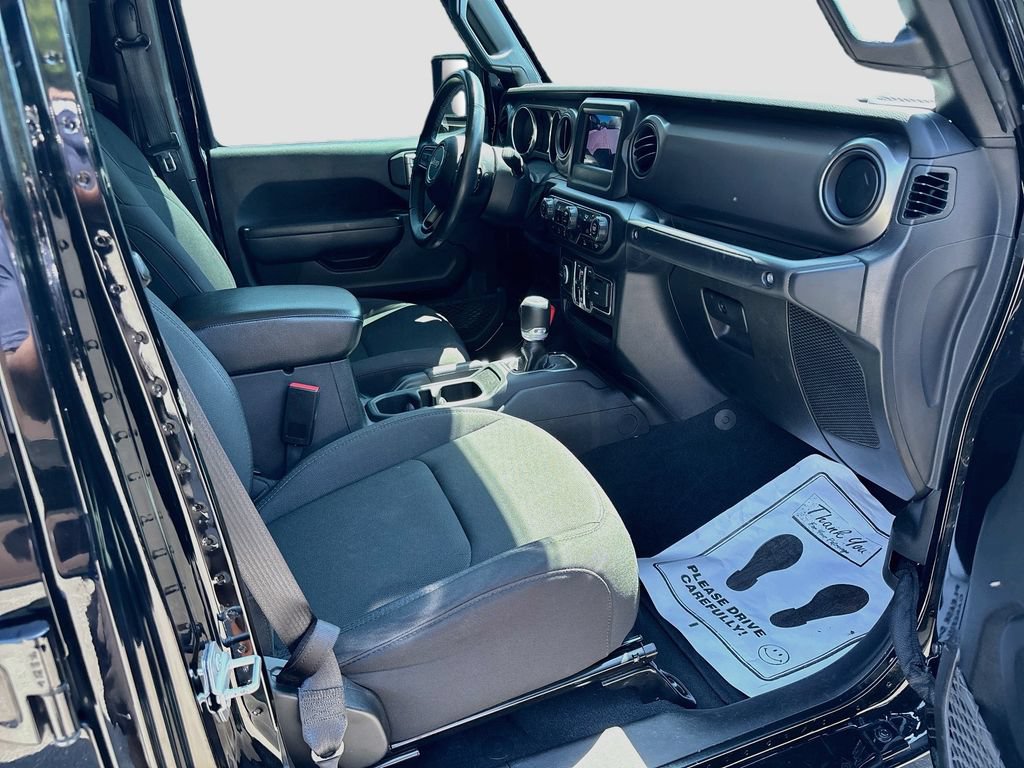 Used 2022 Jeep Gladiator Sport AWD/4WD image 25
