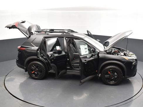 New 2026 Nissan Rogue SV image 36