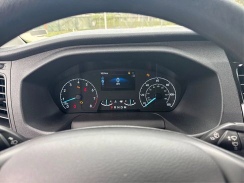 Used 2025 Ford Transit 350 XLT RWD image 18