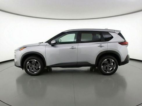 Used 2025 Nissan Rogue SV image 5