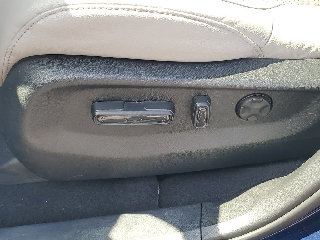 Used 2017 Honda CR-V EX-L image 16