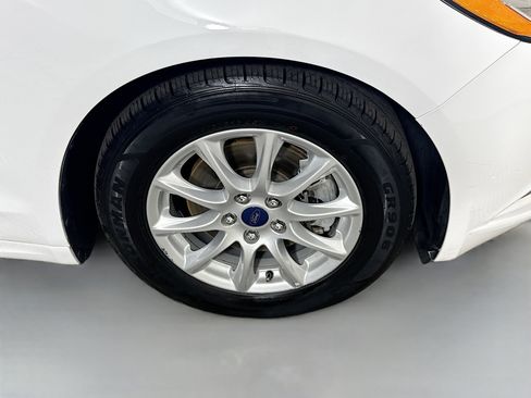 Used 2018 Ford Fusion S image 32